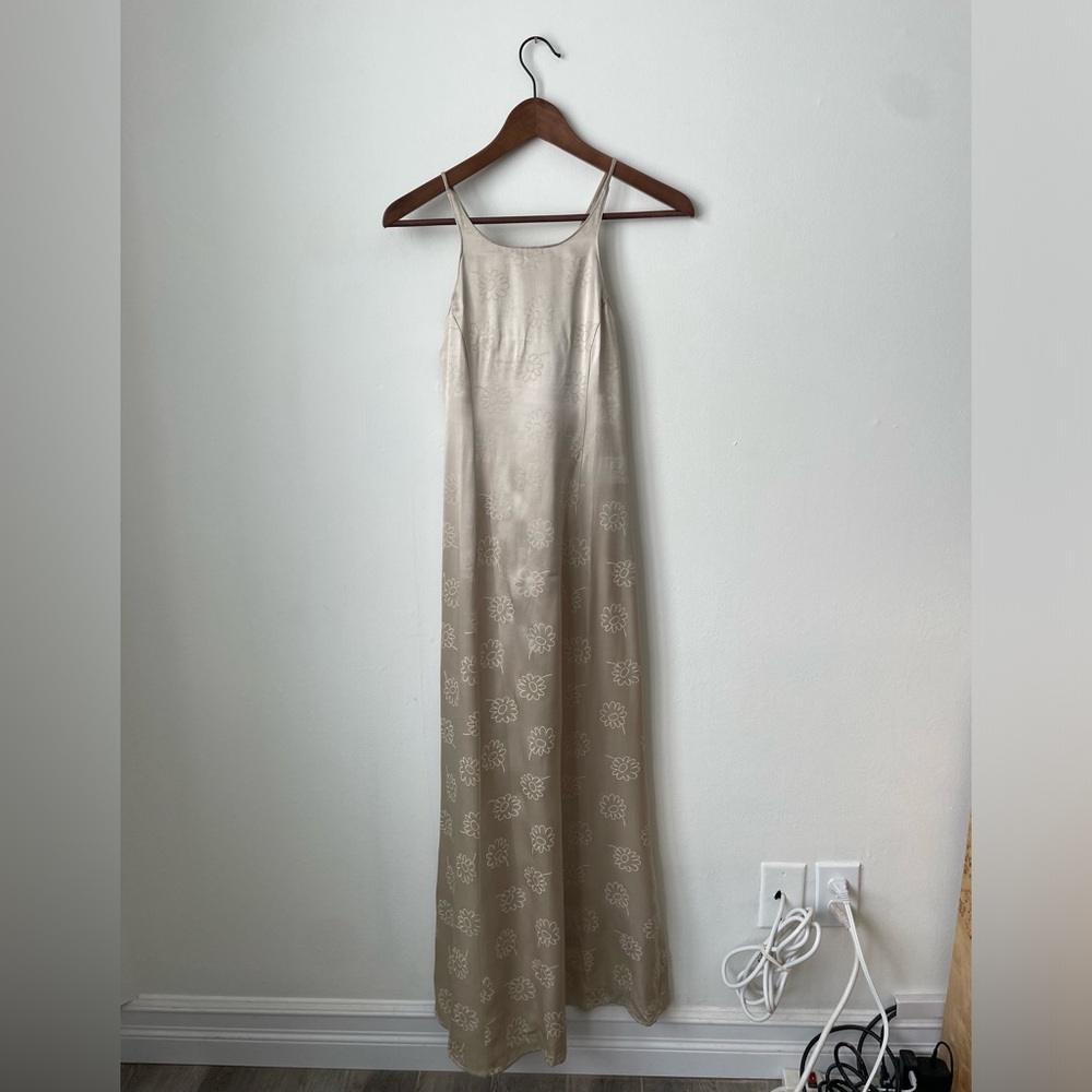 Vintage Y2K satin daisy Le Chateau champagne maxi formal Dress